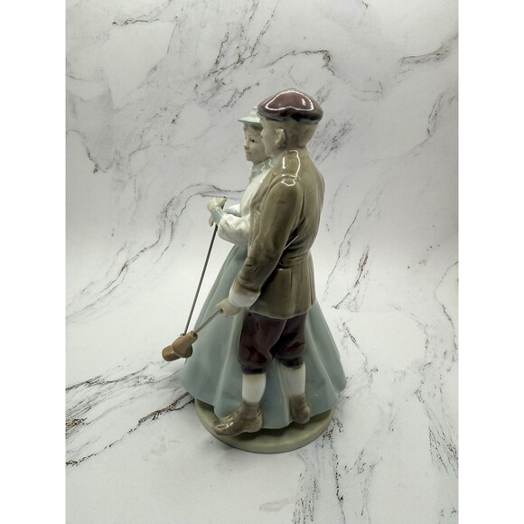 Vintage Ardalt Japan Golfers Couple Music Figurine, Romantic Golf Scene - Picture 4 of 14